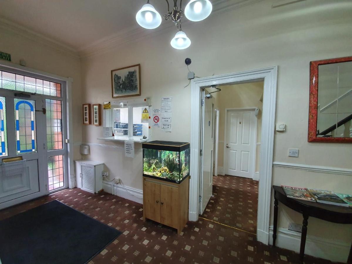 The Handforth Lodge Eksteriør bilde