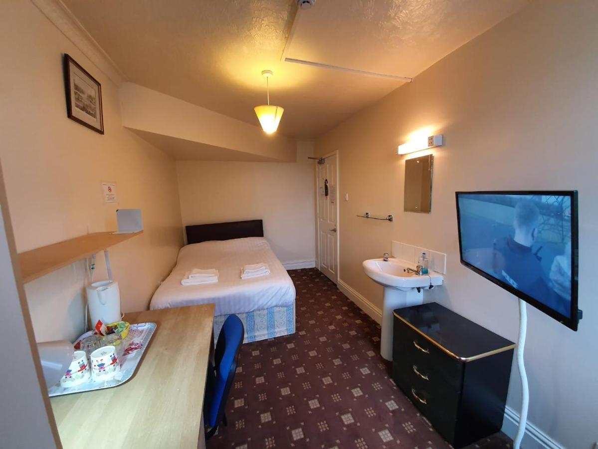 The Handforth Lodge Eksteriør bilde